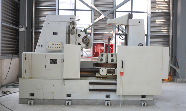 数控升降台铣床